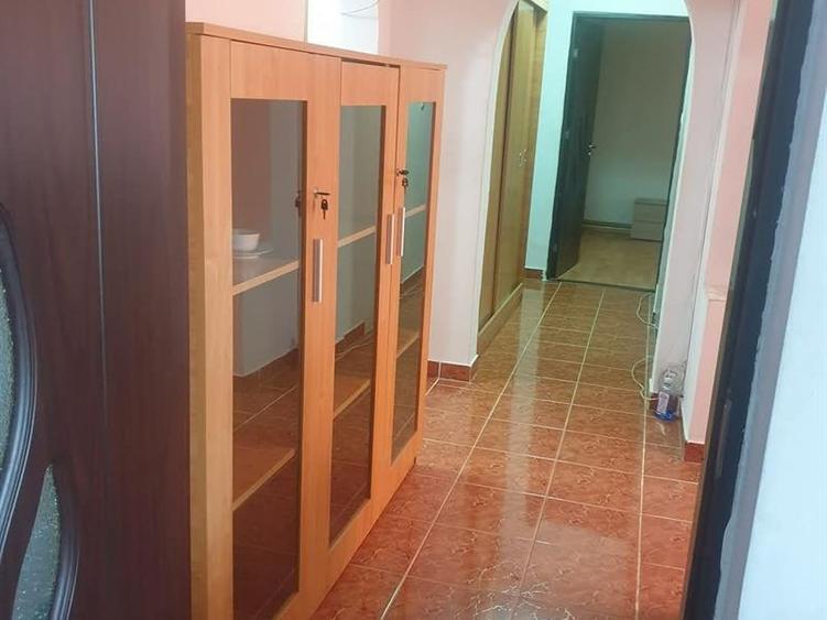 Apartament cu 3 camere Calafat