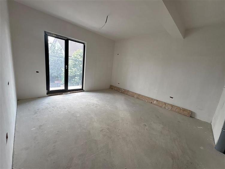 Vanzare vila 4 camere Pacii