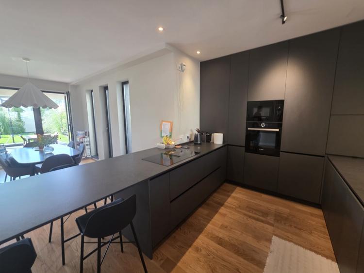 SUPER OFERTA! PIPERA VILA ELEGANTA IN COMPLEX FINISAJE LUX