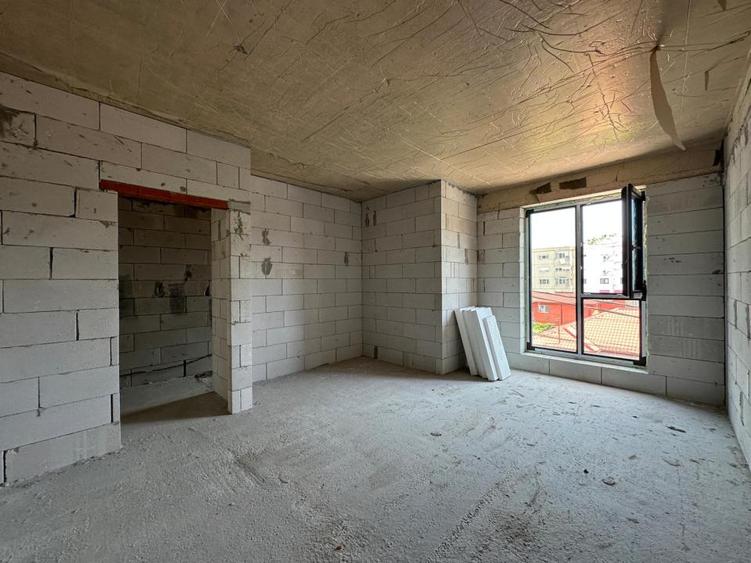 VILA 2025 – 5 Camere, Curte Privată, Garaj ! Nouă, în Inima Constanței!