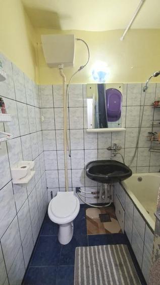 Apartament de 2 camere et.1 zona Piață Razboeni