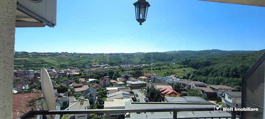 Apartament cochet, etajul 4/5, zona Edgar Quinet, parcare