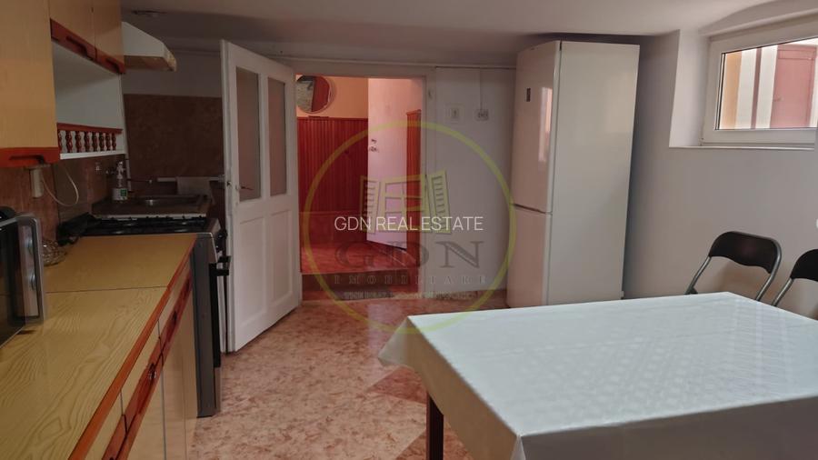 Casă individuală cu demisol + parter • 130 mp utili • Curte 237 mp • Garaj - 8