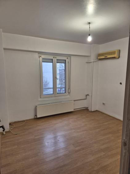 Apartament-de vanzare-4 camere-decomandat-zona Lujerului