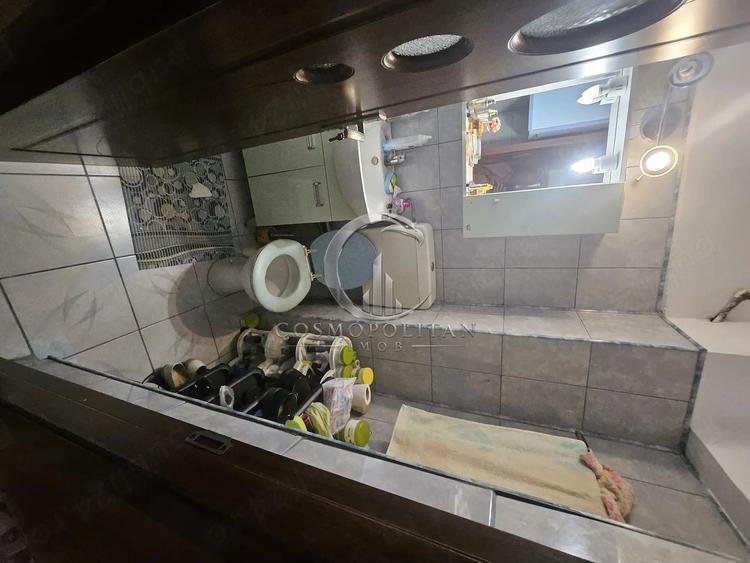 Apartament cu 3 camere zona Centru/Bazar ~ etaj 3 ~ cu imbunatatiri