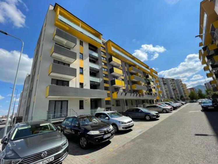 Apartament 2 camere decomandat+parcare, BRASOV
