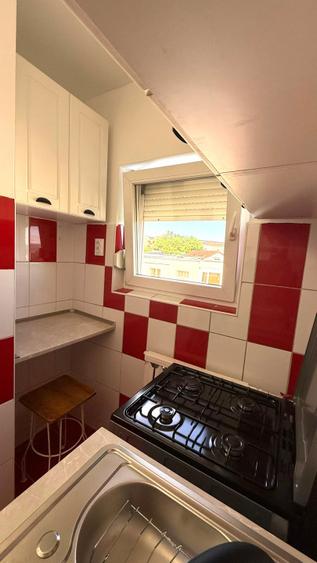 Oportunitate rara–garsoniera langa Spitalul de Recuperare, str.L.Pasteur, balcon