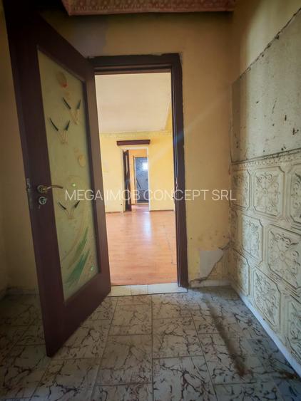Oportunitate de renovare! 2 camere, 53 mp, etaj 3/4, loc de parcare - 15