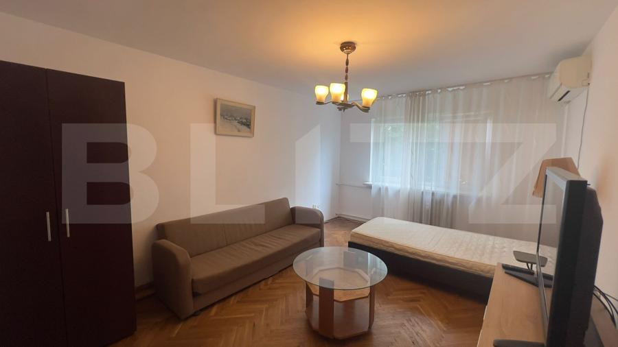 Apartament 3 camere decomandat, zona Centrala Ramada