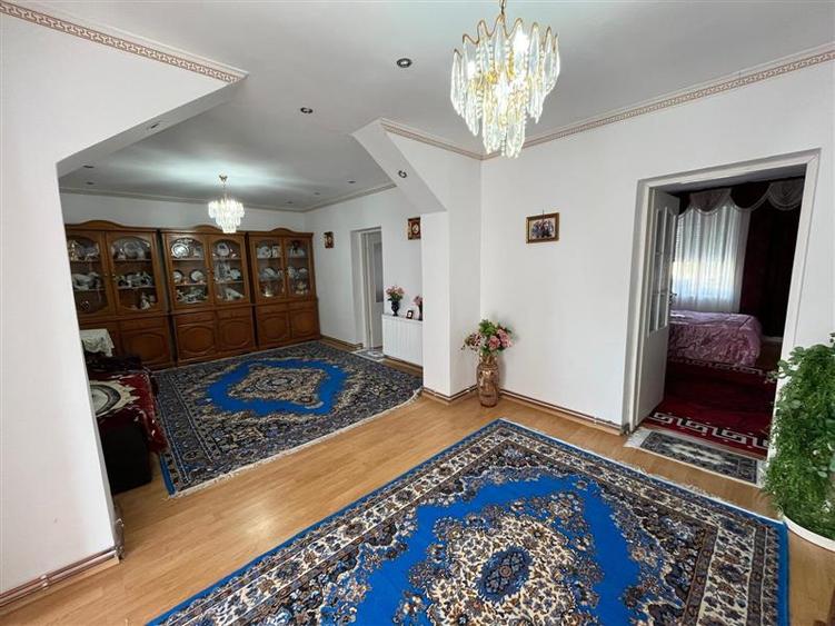 Caransebes, Casa la Curte, Zona Spitalului