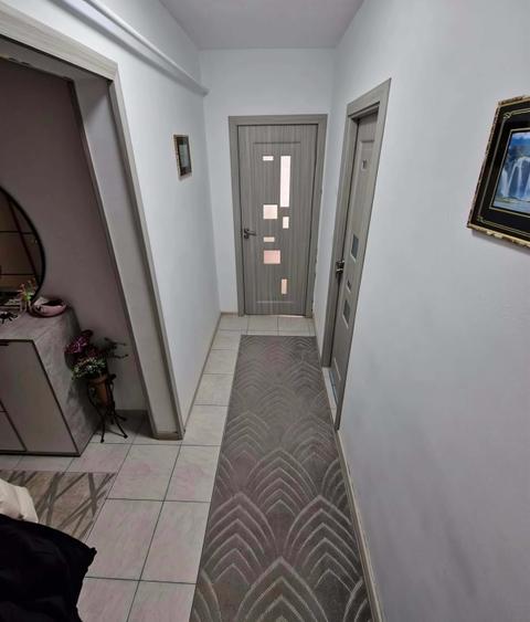 Apartament 2 cam decomandat Mircea cel Batran, et.1, 54mp!