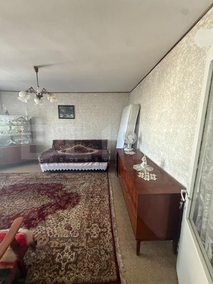 Apartament cu 3 camere, 66 mp, decomandat, zona Zamca