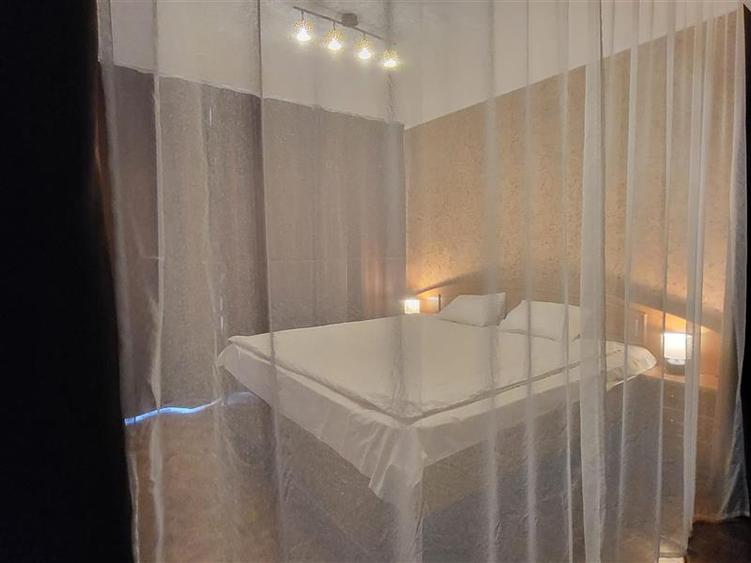 APARTAMENT 2 CAMERE, ULTRACENTRAL VIZAVI DE TEATRUL SICA ALEXANDRESCU