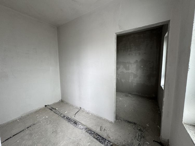 Casa individuala, 140 mp, 4 camere, teren liber 300 mp, Dezmir