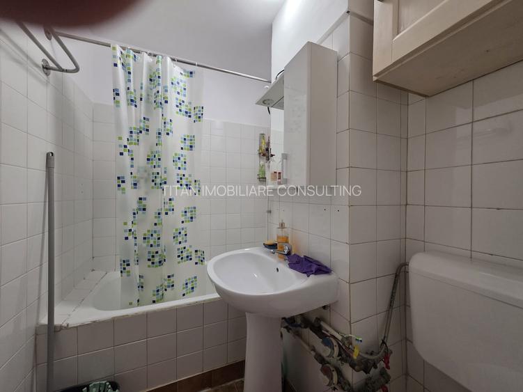 Lujerului langa metrou doua camere et 4/10 mobilat utilat liber - 9