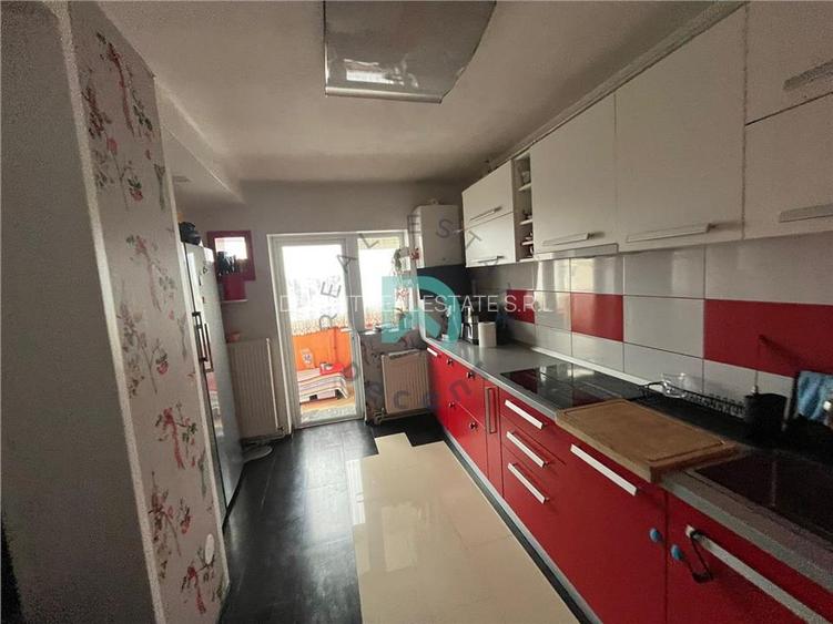 Apartament 3 camere Tractorul, 70mp., Brasov - 2