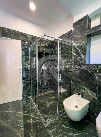 Pe Malul Snagovului, Unde Luxul Devine Cotidian - 22