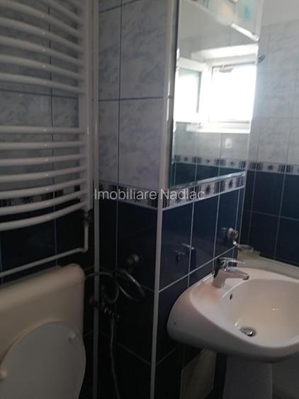 Apartament 4 camere decomandate 132 mp etaj 3 bloc Digi Nadlac - 10