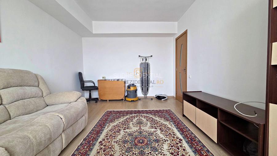 Apartament 3 camere de vanzare, decomandat, Aparatorii Patriei, Sect 4 - 2