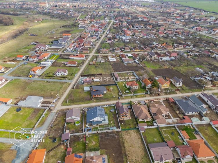 Casa noua la gri in localitatea Zadareni, comision 0% - 12