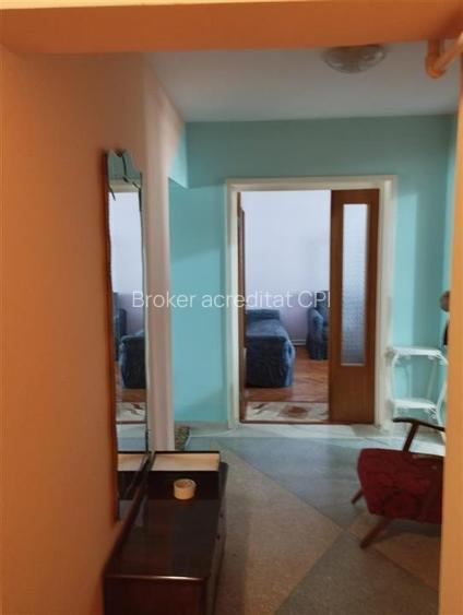 3 camere decomandate centru - 9