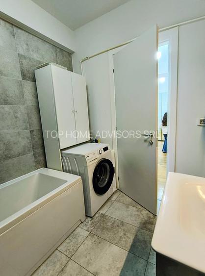 Iancu Nicolae- Gradina Zoologica- Jolie Ville- Loc parcare - 10