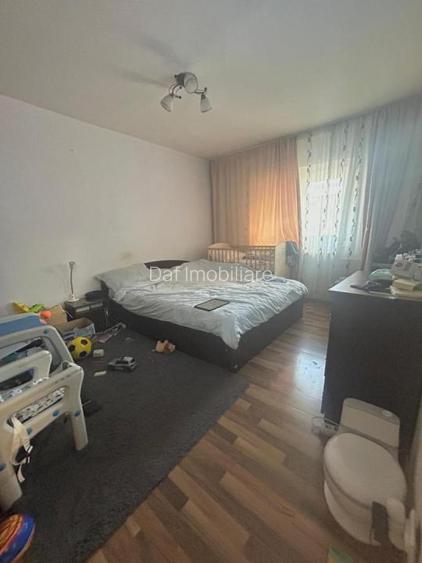 61000 euro-Garsoniera decomandata Gorjului-centrala proprie- bloc 1981 - 6