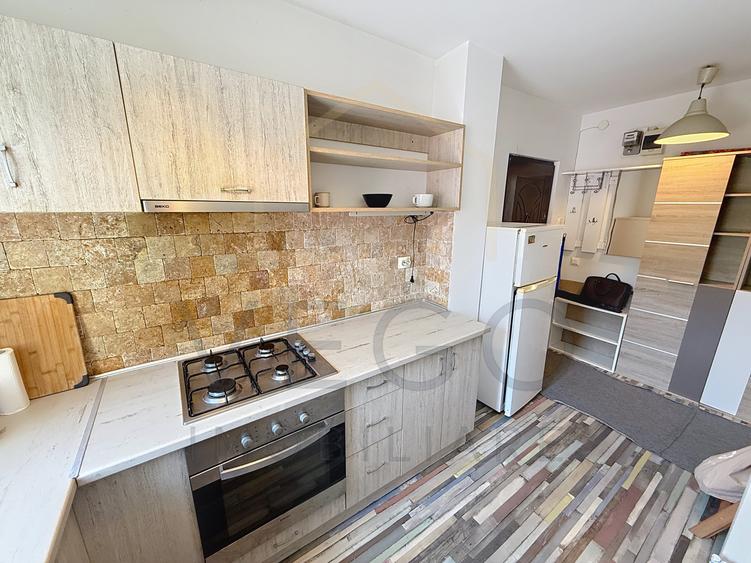 Apartament 3 camere la etaj intermediar, in Manastur - Aleea Retezat