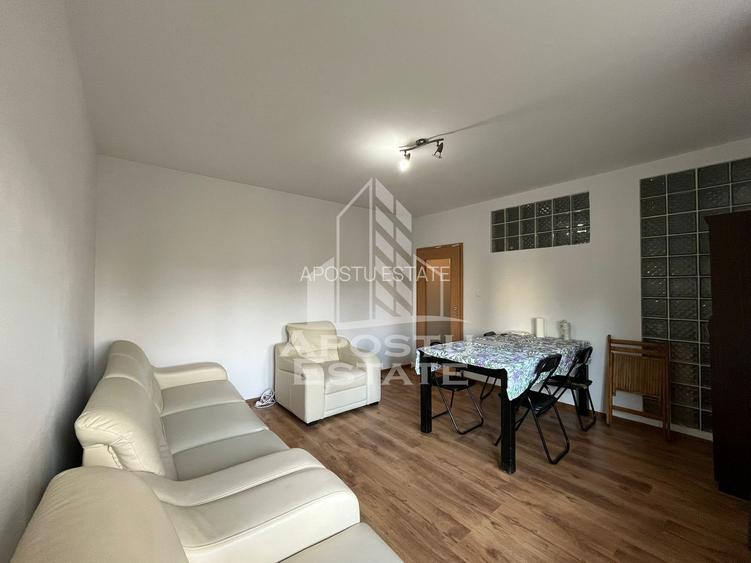 Apartament cu 2 camere, decomandat, situat in zona Soarelui - 2