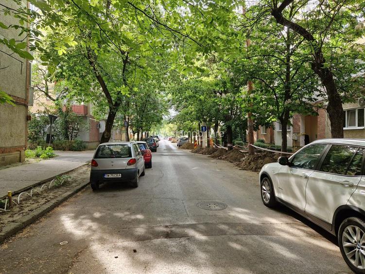 Soarelui | 3 Camere | Etaj 1 | Centrala proprie | Boxa - 11