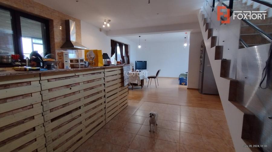 Casa 8 camere ,Sacalaz-Ideala pentru 2 familii - 14