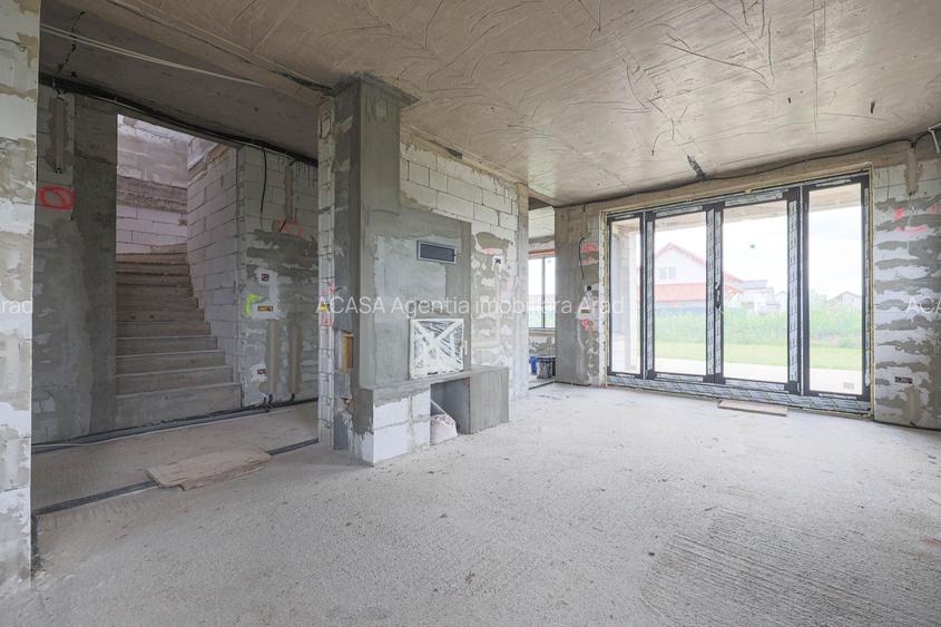 PROPRIETATE VÂNDUTĂ! Vilă spațioasă– Via Carmina, Arad. - 7