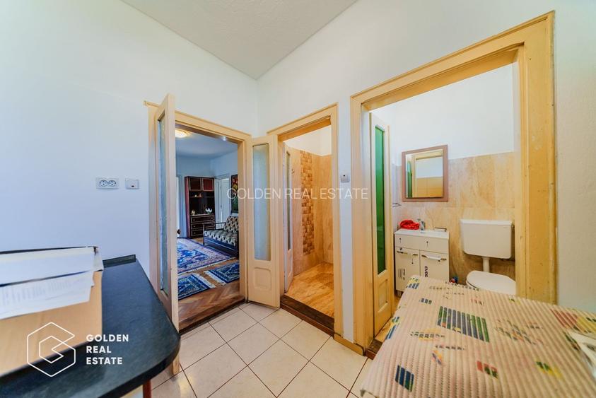 Vila superba, P+E,  Cuvin, 9 camere, 200 mp si teren 1300 mp plus anexa 3 camere - 24