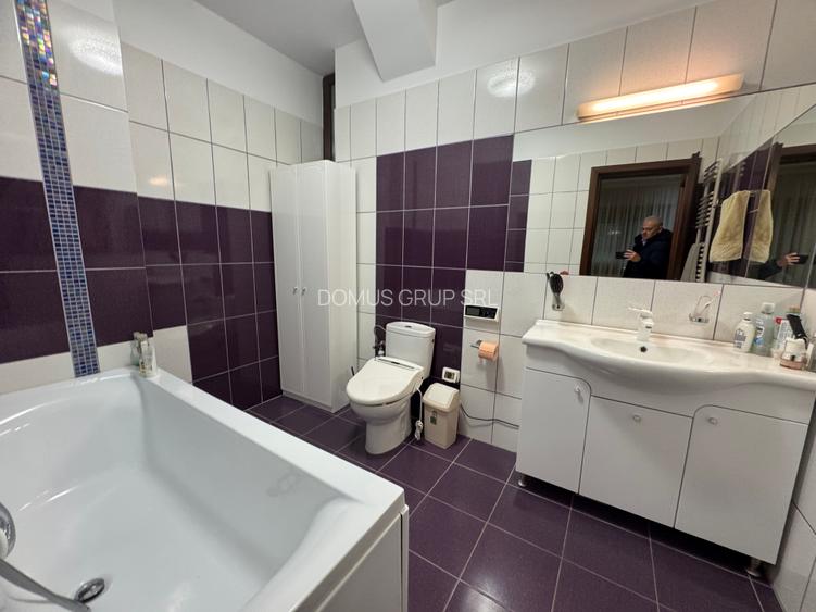 Vând apartament  4  camere vedere la mare - 9