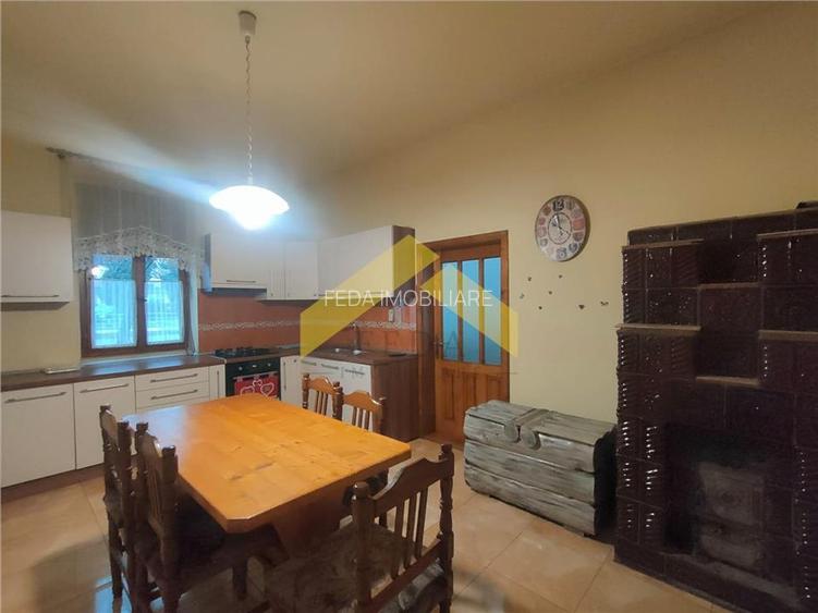 Casa de vanzare in zona Parneava - 9