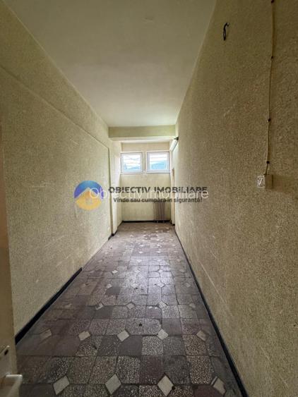 Spațiu comercial de vânzare – 300 mp, zona Mărăței - 13