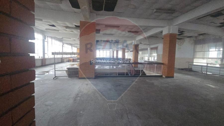 INCHIRIERE Spații de birouri si multifunctional de 1750 mp - 6