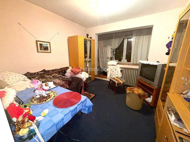 Apartament 4 camere spatios, decomandat, ideal familie,  bloc anvelopat, Piata D - 2