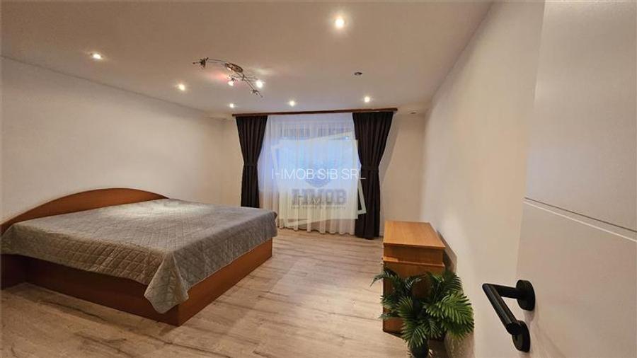 Casa cu 5 camere 2 bai garaj si 460 mp teren in Turnisor - 6