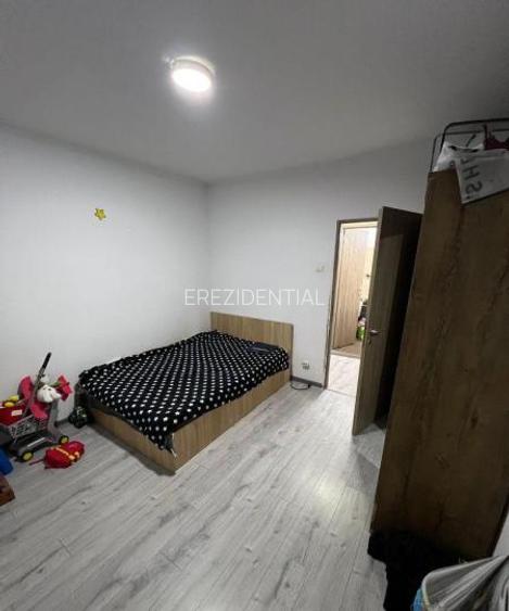 Apartament 2 camere - decomandat - Bulevardul 1 Decembrie - 5