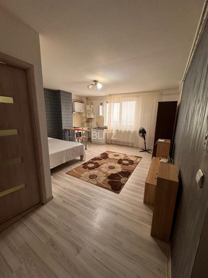 Garsoniera decomandata, 27.30 mp, zona Craiovita Noua - 2