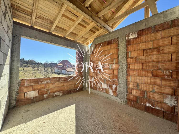 CASA INDIVIDUALA 6 CAMERE DE VANZARE - SALICEA - 1000 MP TEREN CU GARAJ - 6
