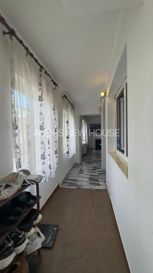 Casă P+M de vânzare – Zona Trocadero, zona centrala - 4