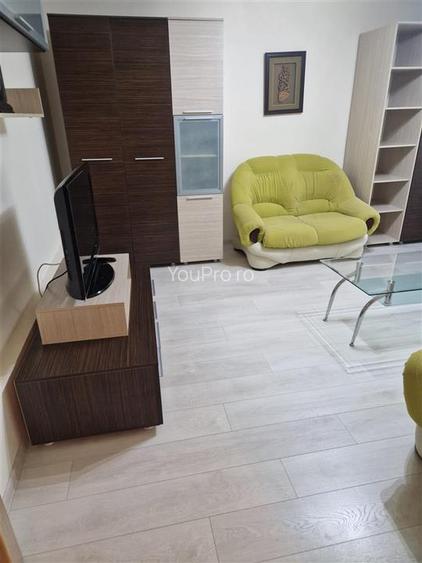 Dambovita 3 camere Decomandat etaj 4 - 10