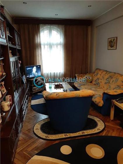 Royal Imobiliare - Vanzare Vila Zona Centrala - 3