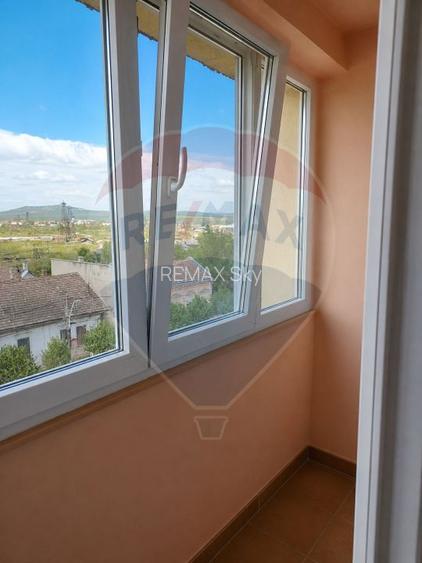 Apartament cu 2 camere de vânzare în zona Central - 11