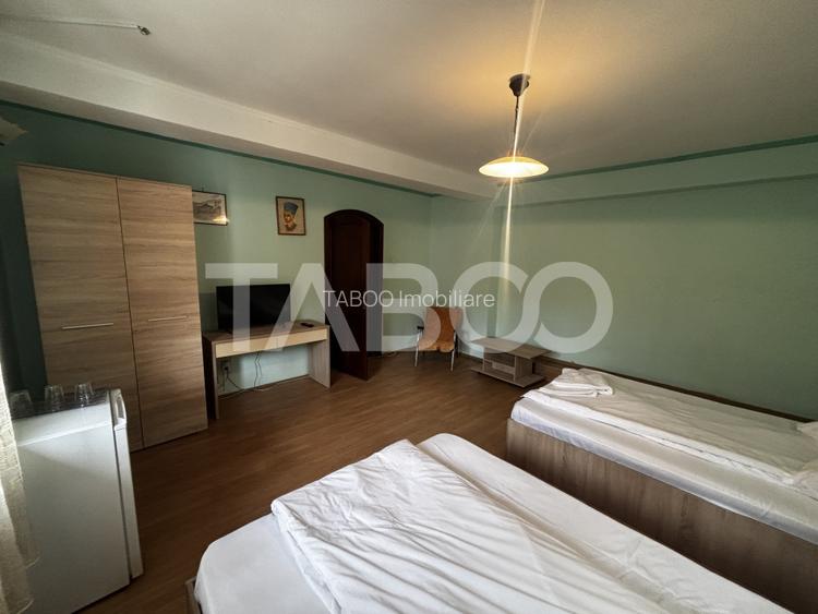 Casa de inchiriat 5 camere  ideala pentru muncitori prima afisare - 12