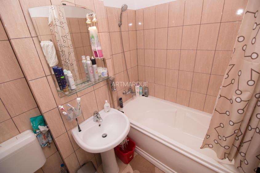 Apartament 2 camere in bloc cu lift etaj 1 - 9