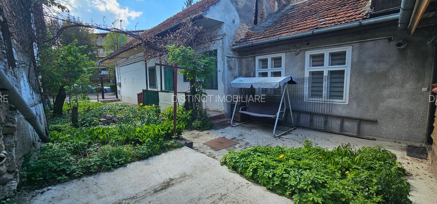 Vanzare locatie cu potential, casa si curte, zona Onix. - 3
