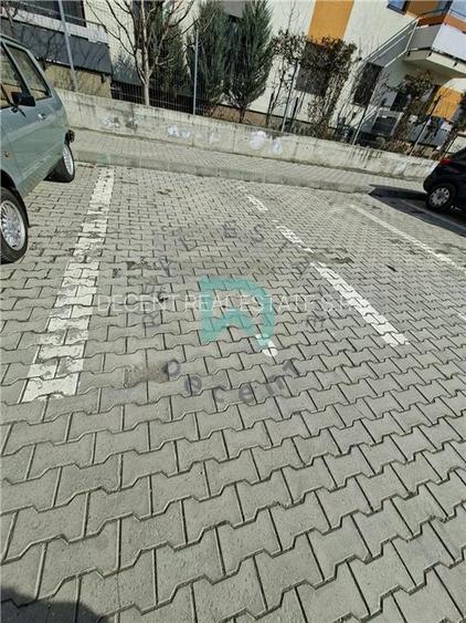 Garsoniera Casa Nobel, loc de parcare si gradina  proprie - 15